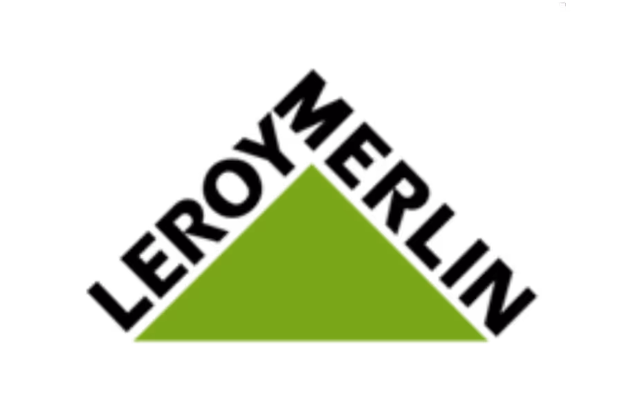 Triangle vert pointant vers le haut sur un fond blanc.