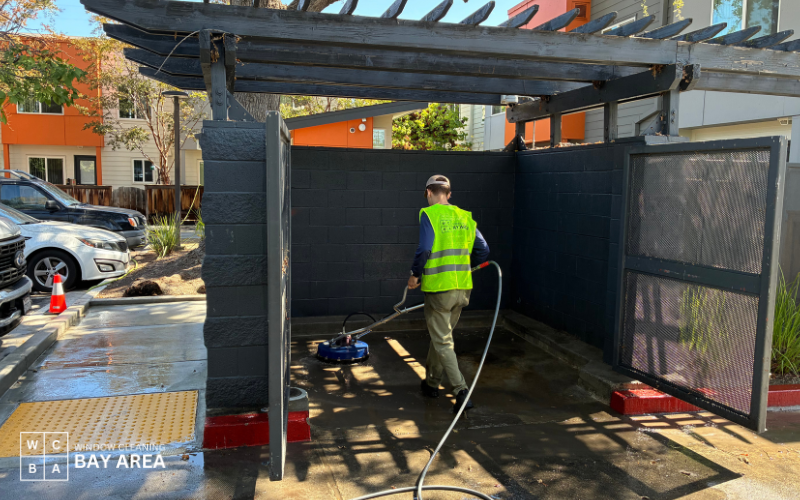commercial solar panel cleaning