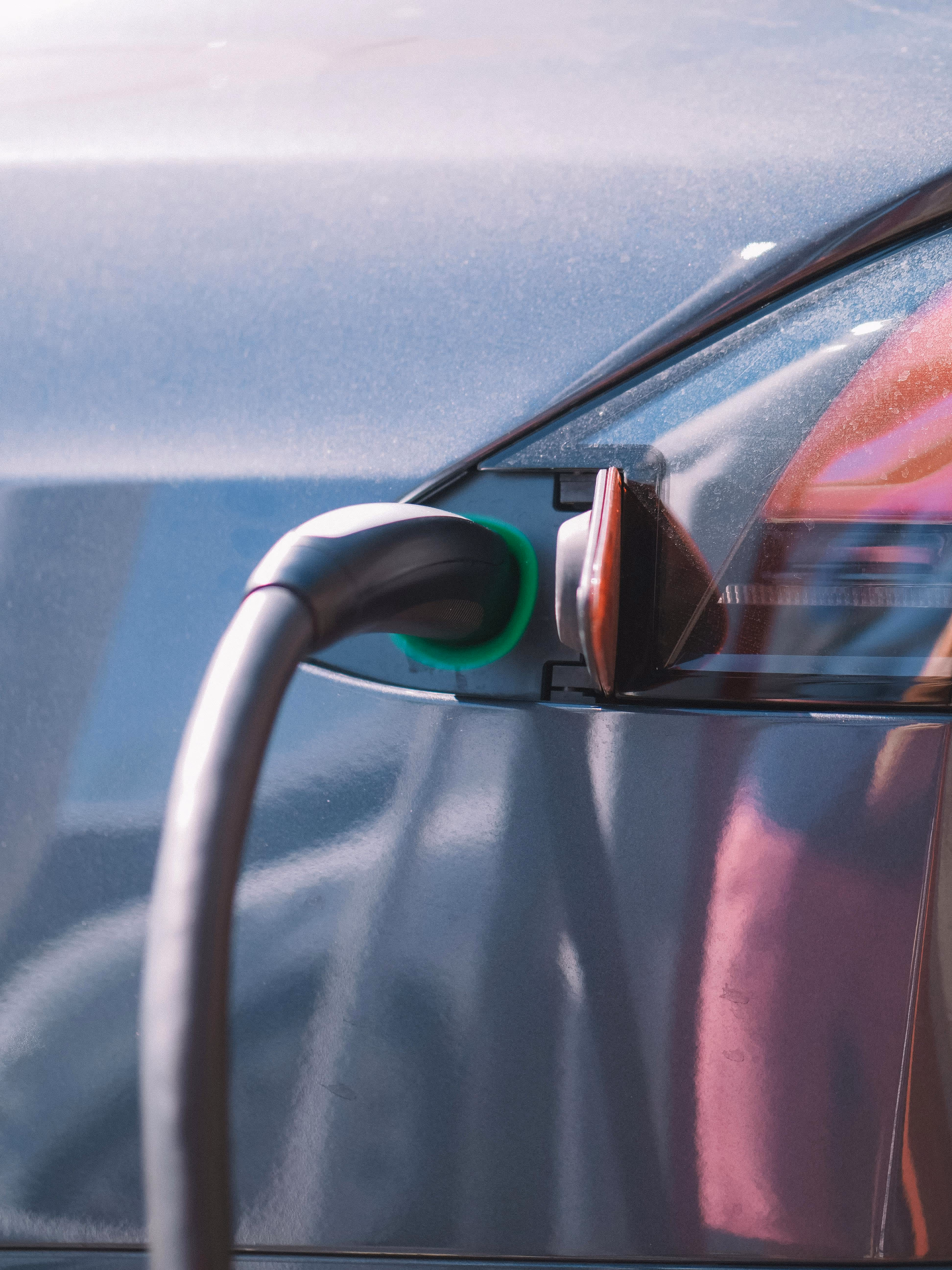 Borne de recharge pour véhicule électrique à domicile