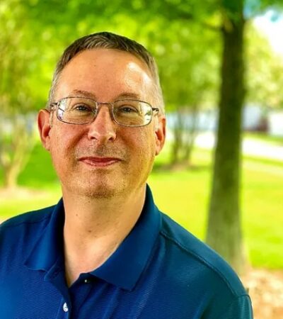 Jeff Jaume. A certified hand therapist with Riverbend Physical Therapy.