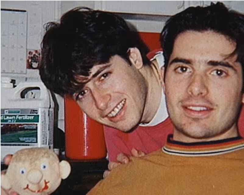 Ronnen Harary Early life