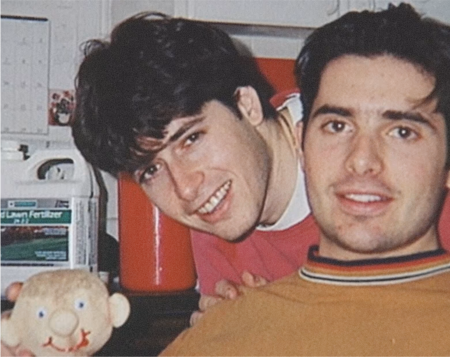 Ronnen Harary Early life