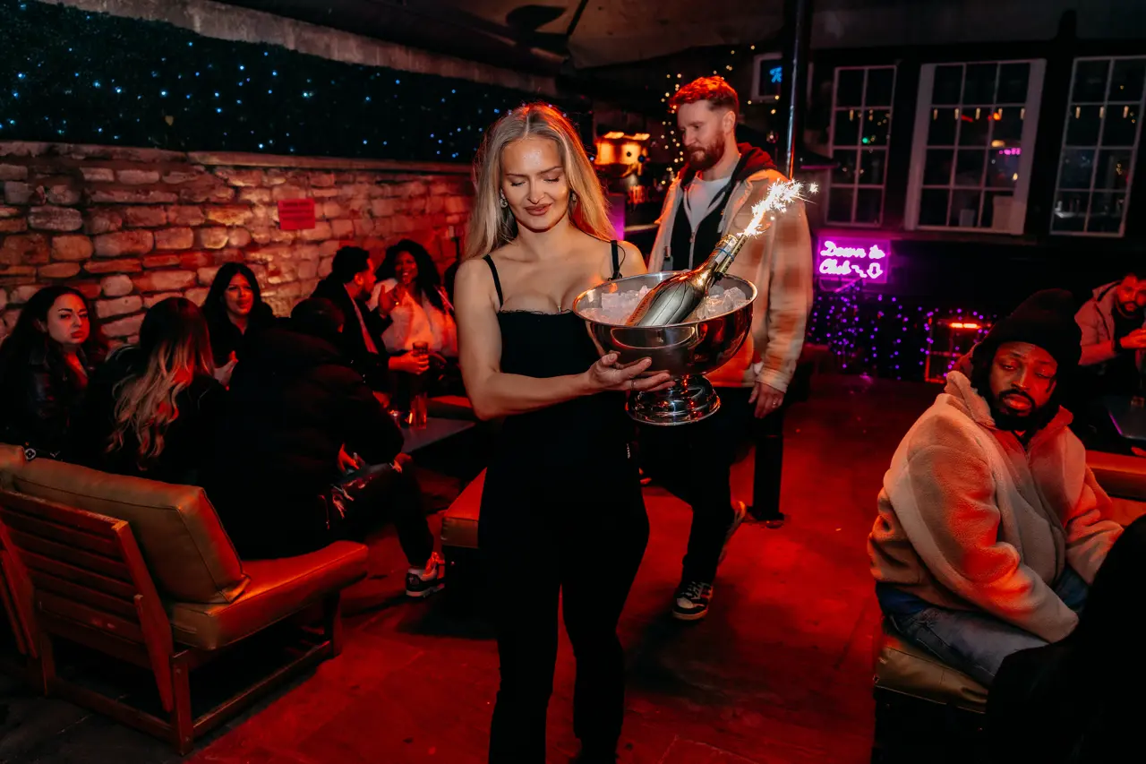 Prosecco drinks package at sub 13 bar in Bath