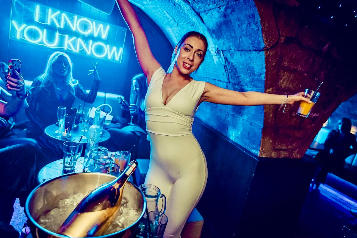 Hen Party Packages In Bath Bar Sub 13