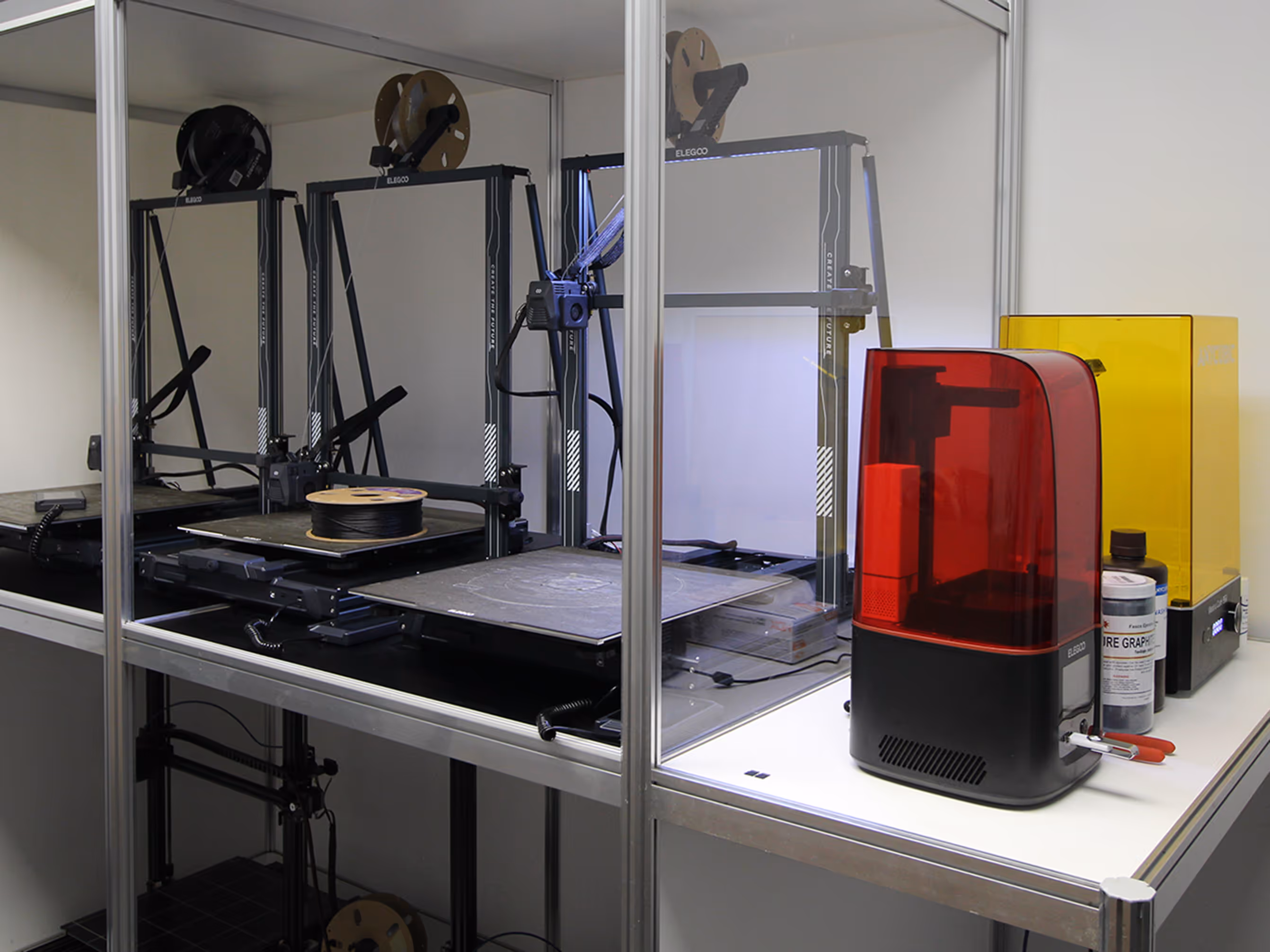 3d printers creating custom exhibit parts 