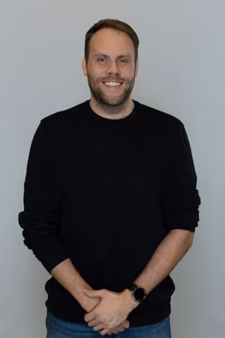 account manager for environmental and custom graphics at Exhibit Studio