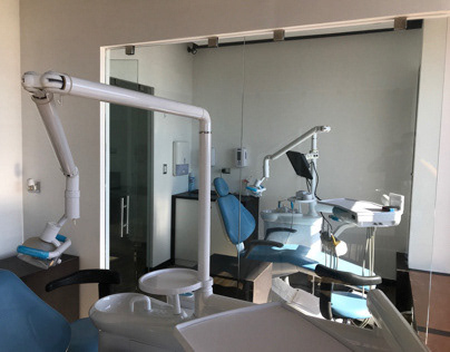 Consultorio médico moderno en Edificio Sixtino II