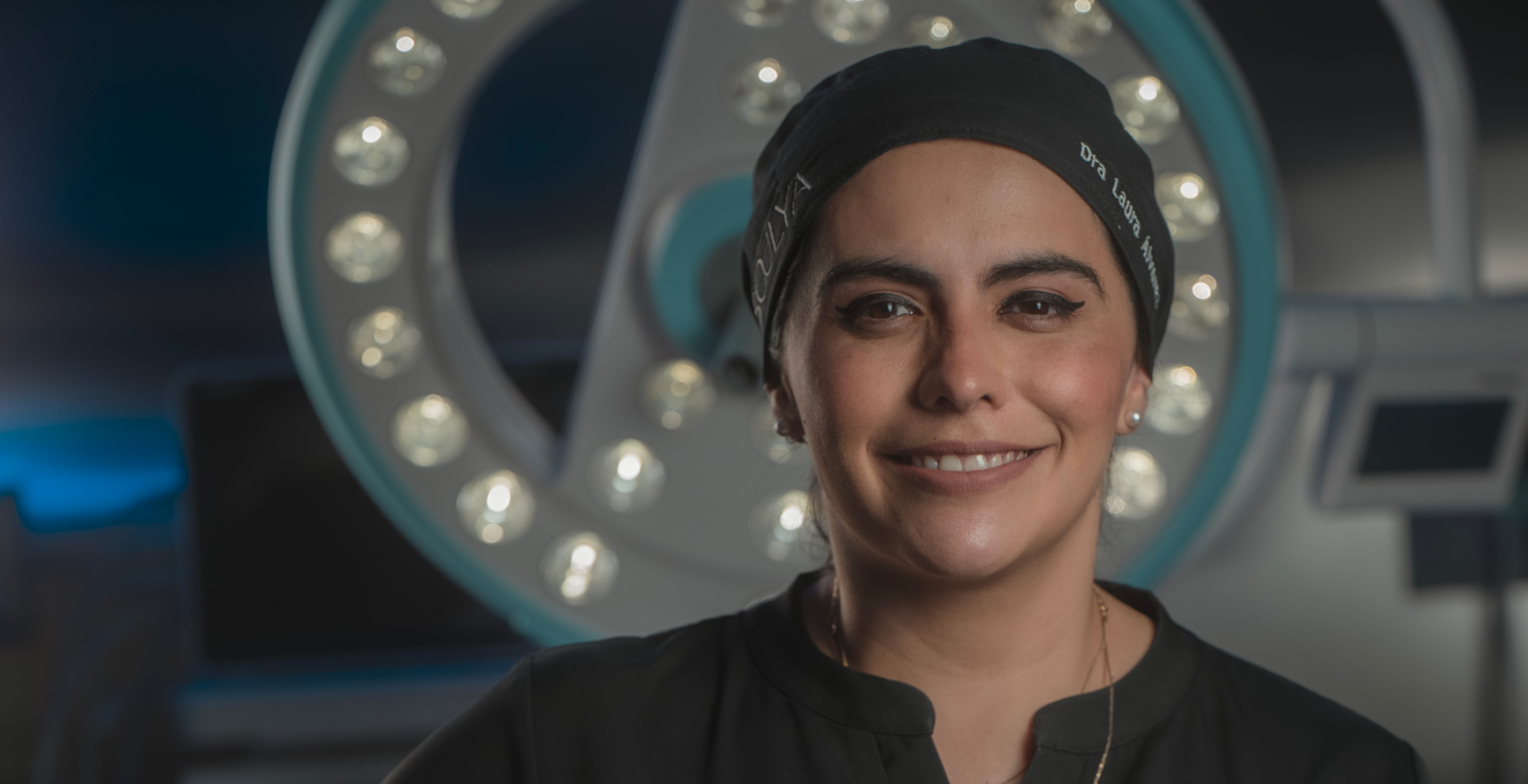 Professional headshot from Dra. Laura