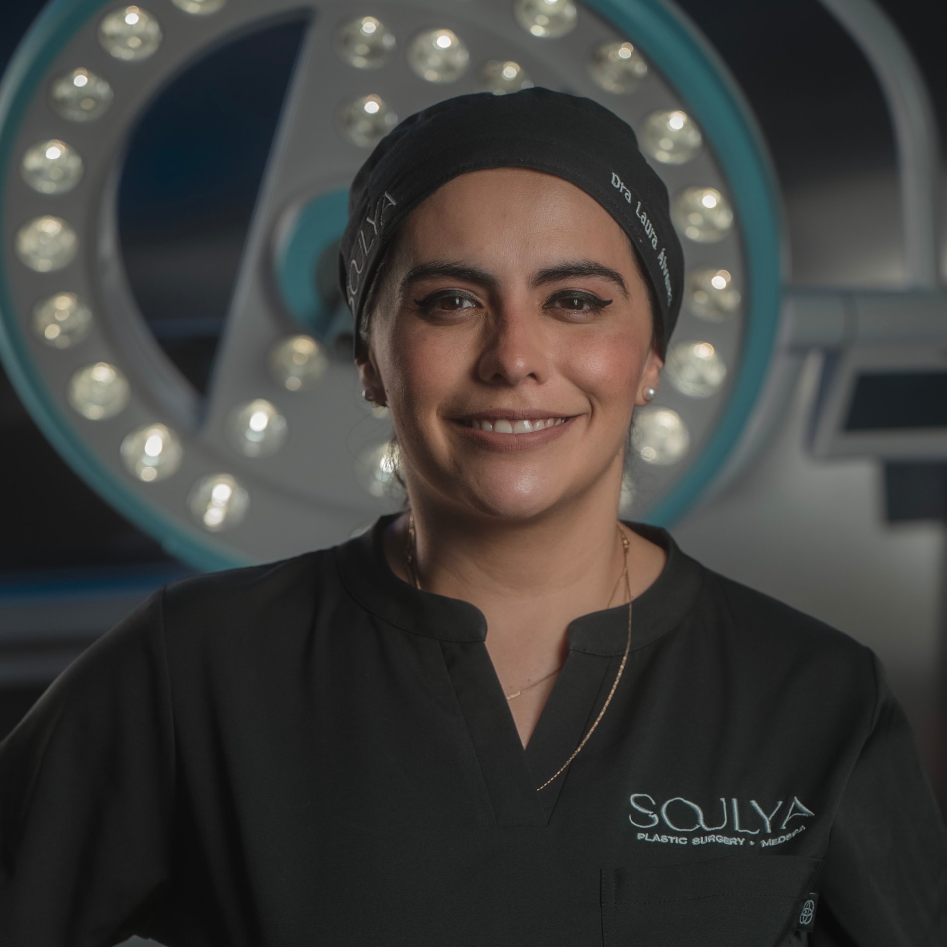 headshot from dra laura smiling
