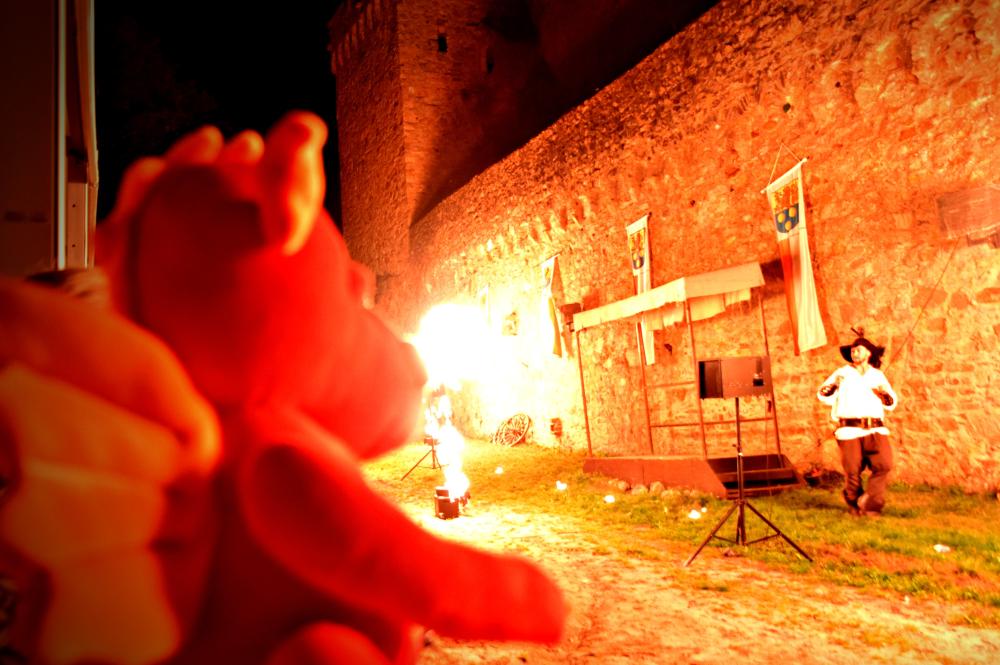 Nila beim Tanz der Flammen 05