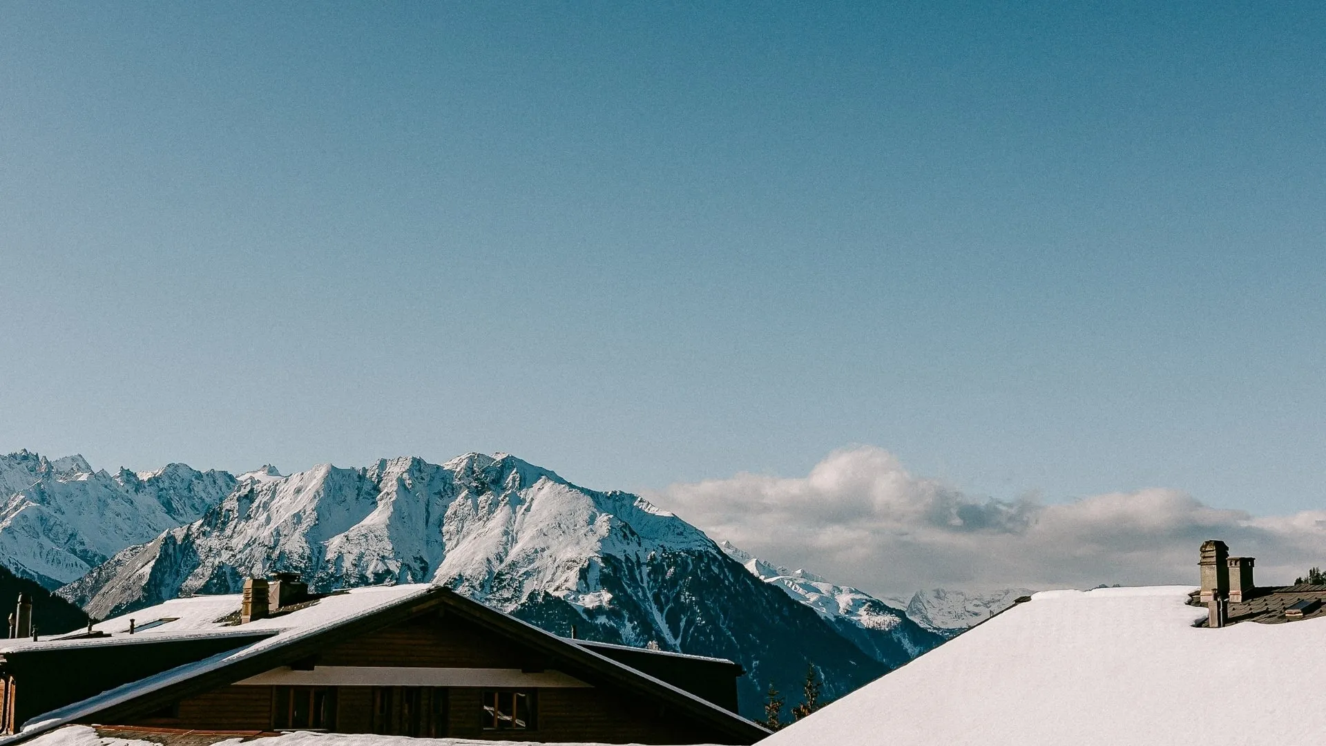 Outside view of the roof covered in snow of the St Bernard Restaurant