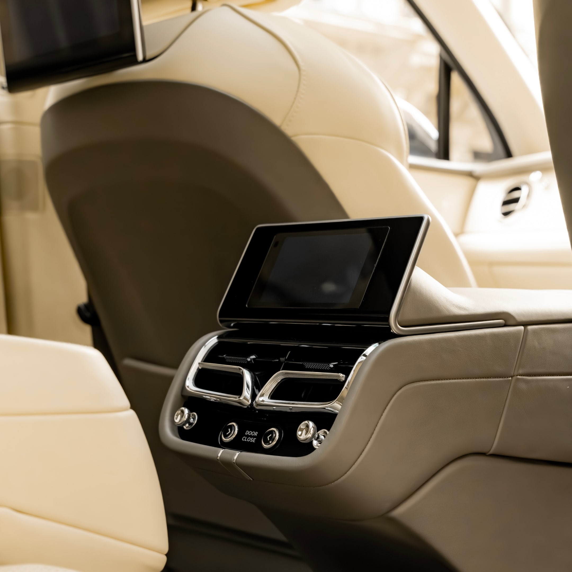 Exclusive Bentley Bentayga Chauffeur Hire for VIPs & Corporate Clients