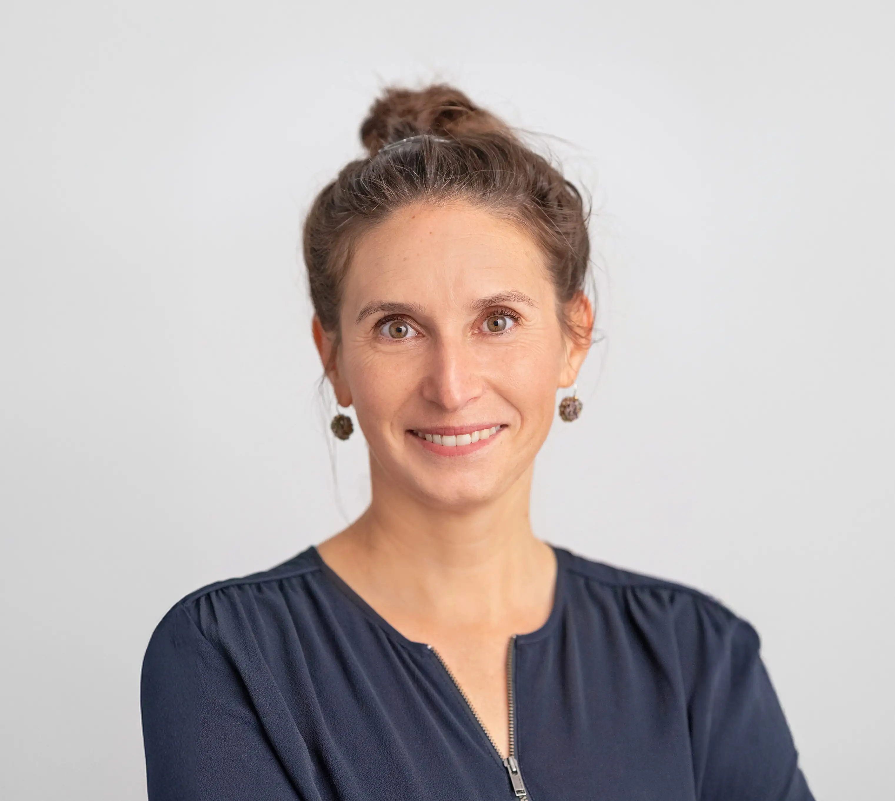 Portrait de face d'Émilie Lassausaie