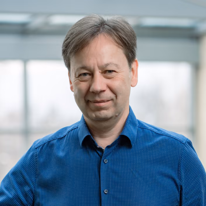 Gusztav Turschl (Managing Director) 