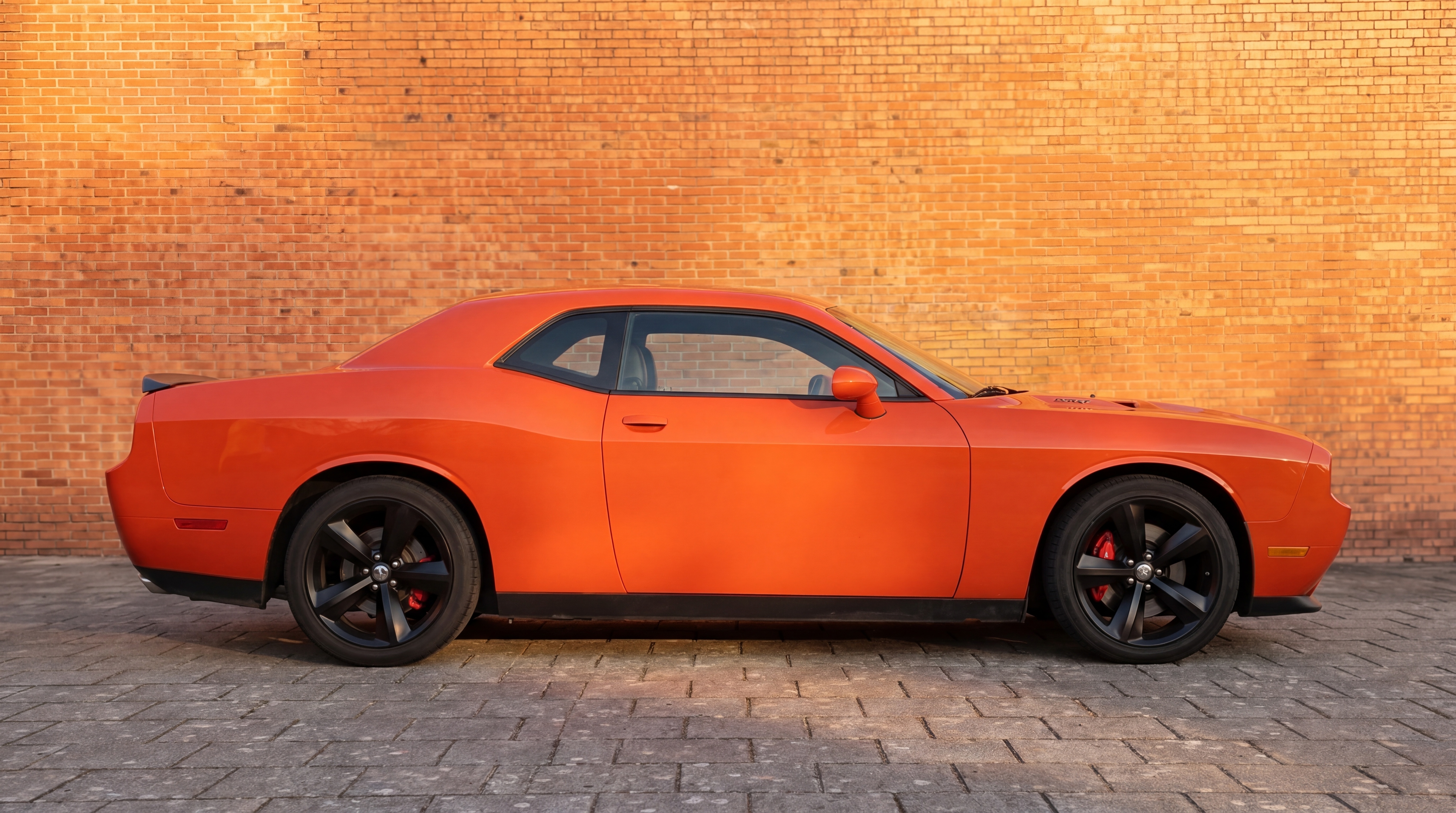 Dodge Challenger SRT8 6.1L V8 432PK — foto 4