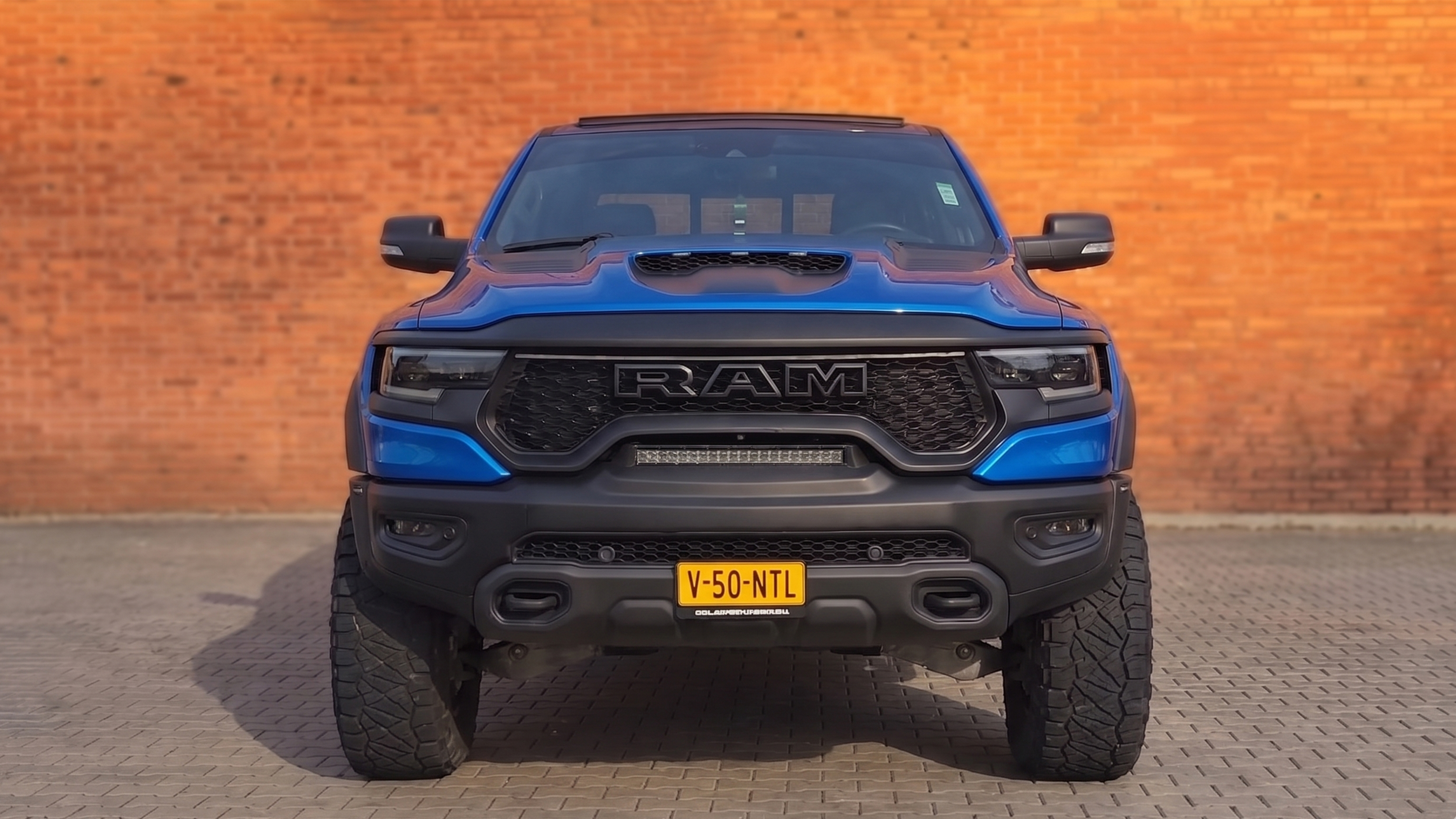 Dodge Ram TRX motor Hellcat 711PK