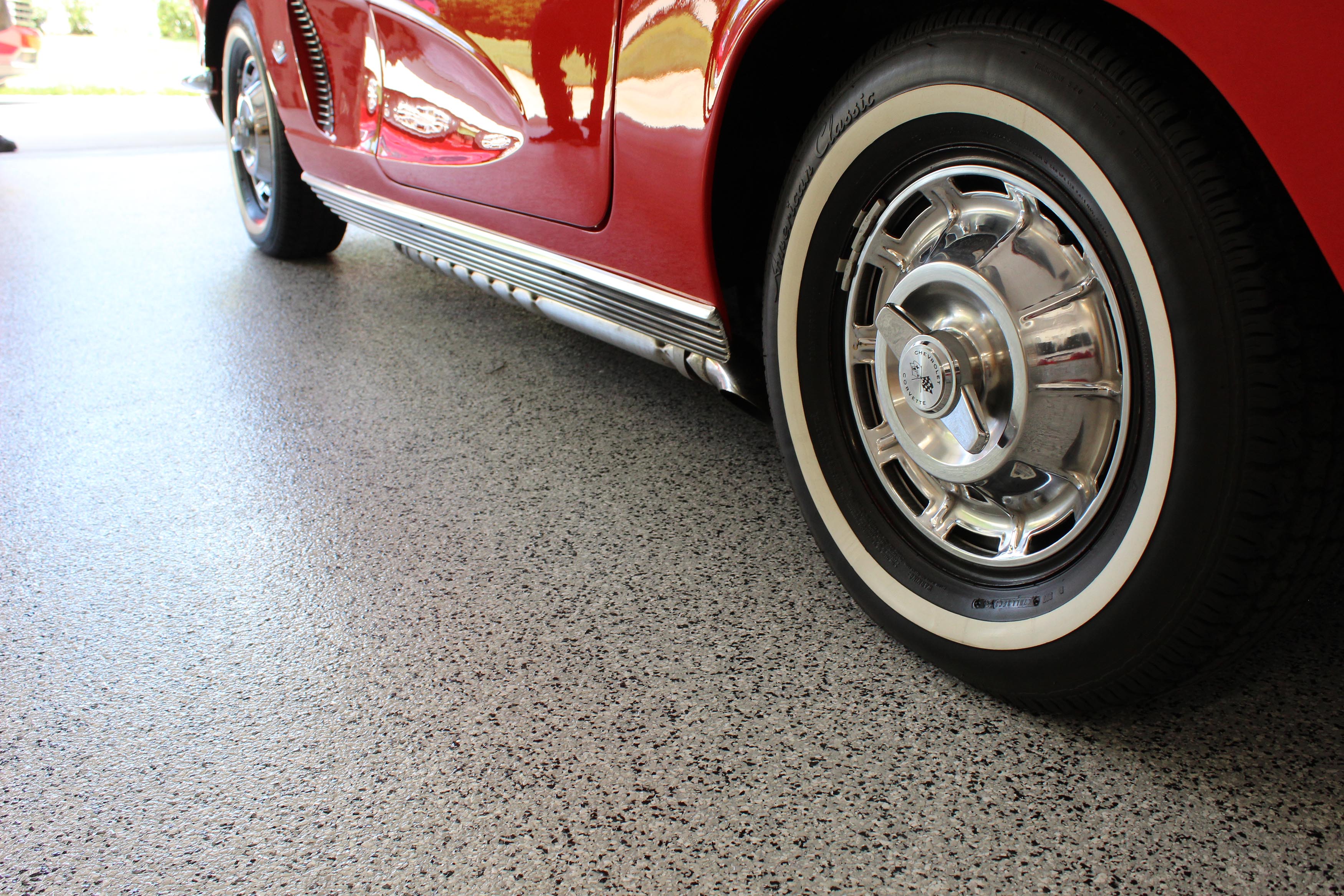 garage flake flooring close up
