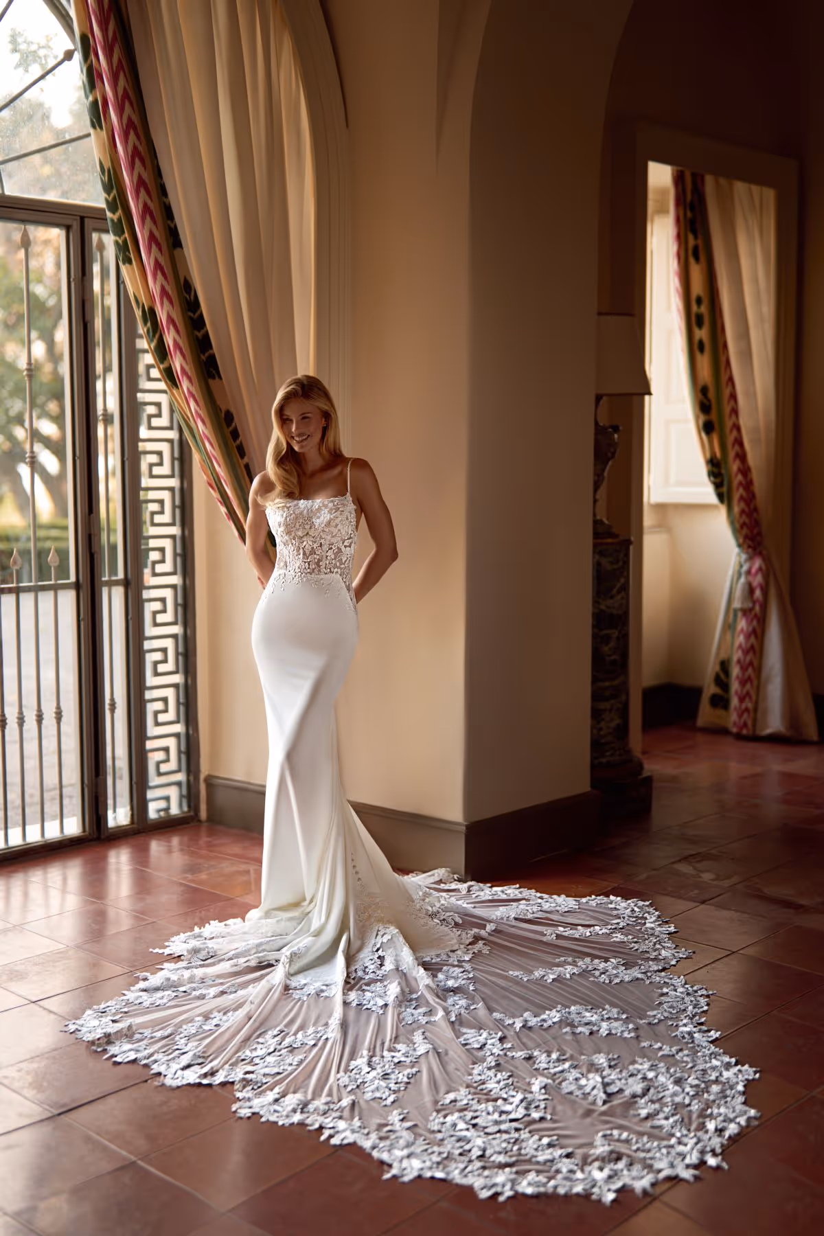 Brautkleid-Inspiration im Elana Atelier für Bräute aus Bühl