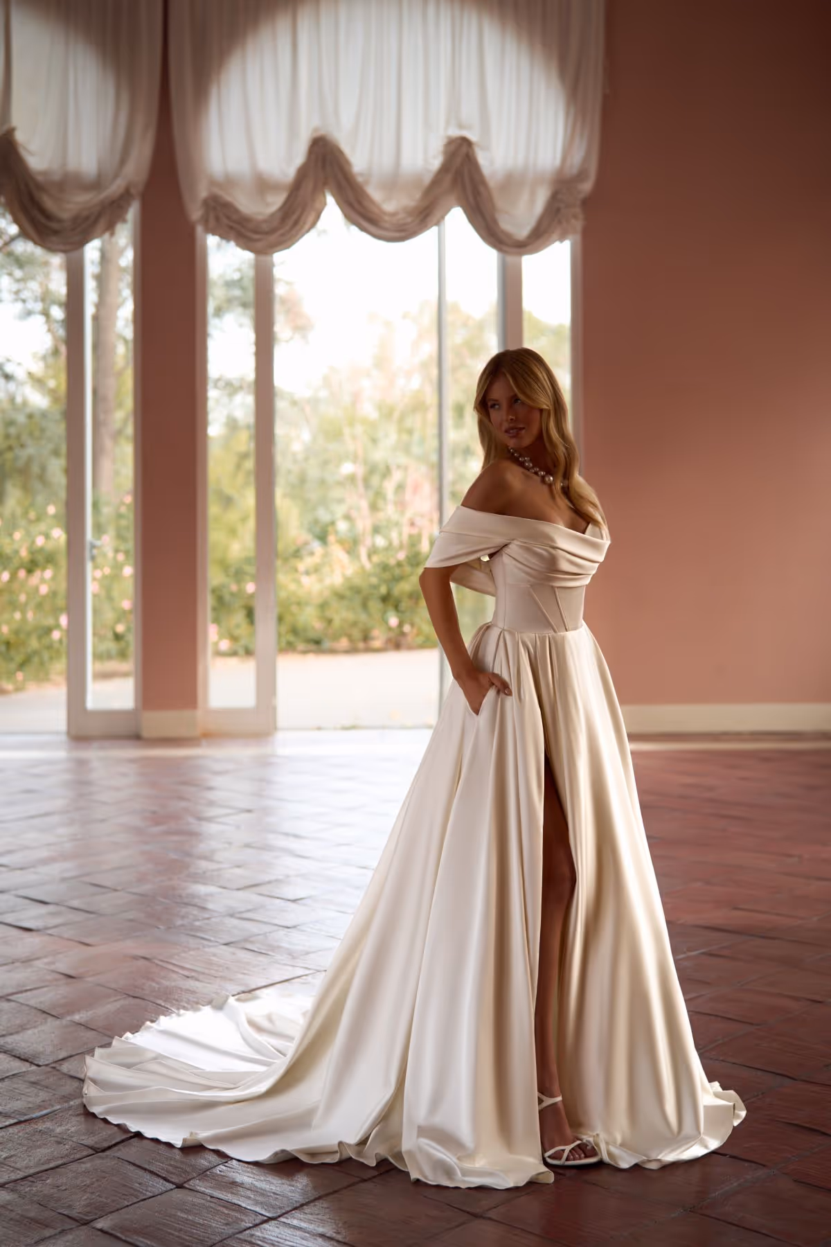 Brautkleid SEMPATIA als Inspiration für Bräute aus Baden-Baden