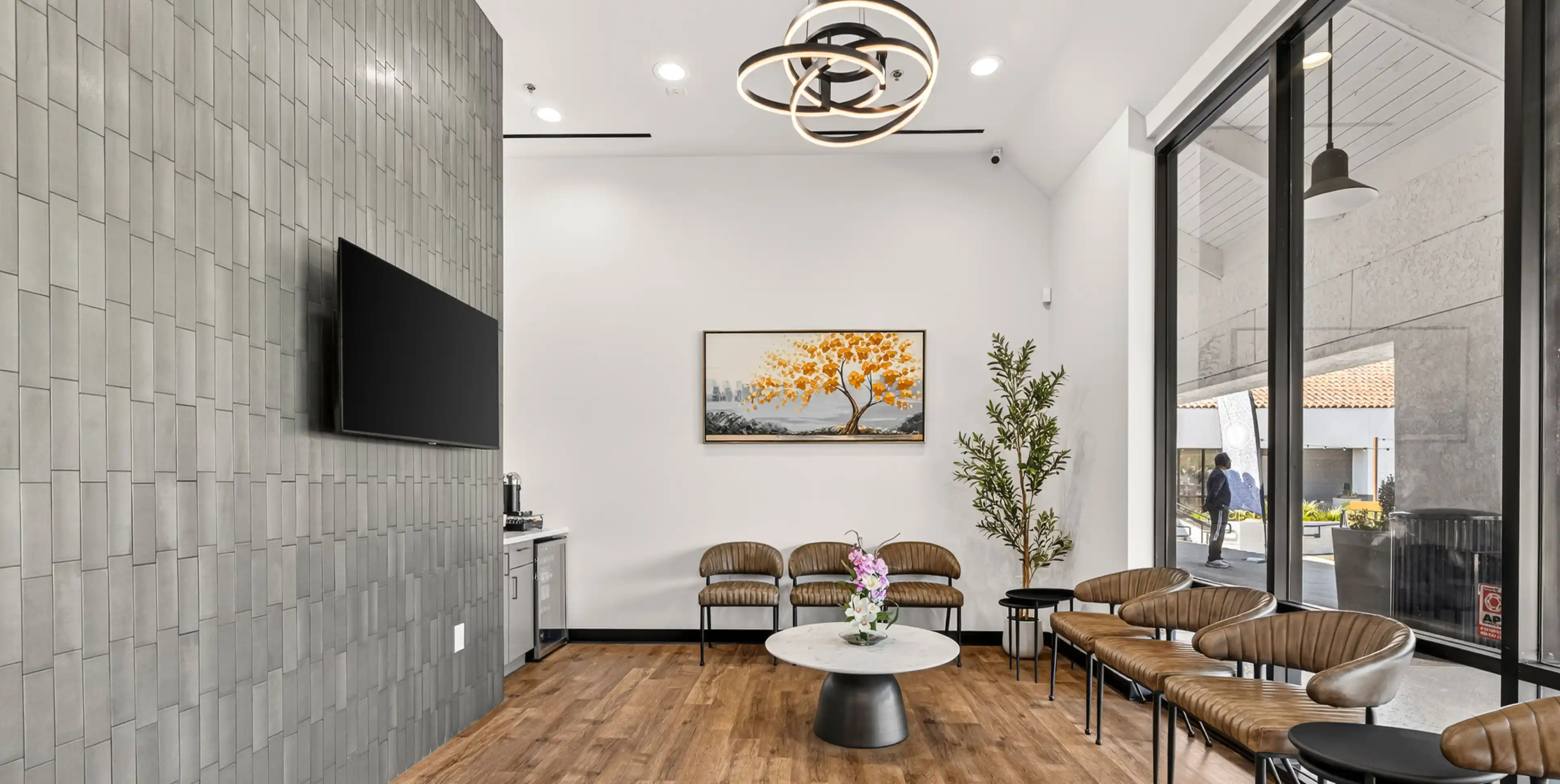 About Fang Dental Studio dental office in Monrovia, CA