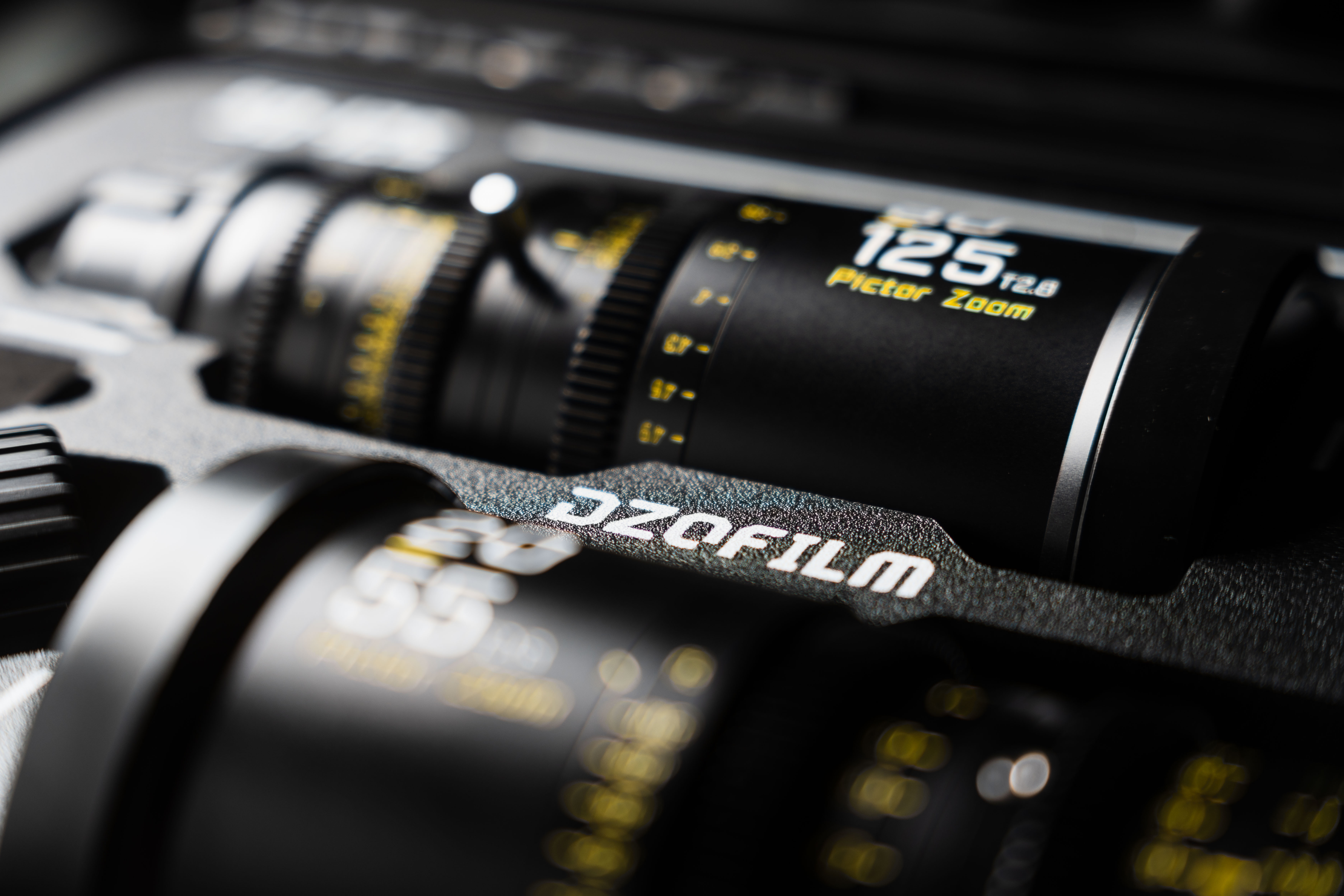 Pictor Zoom Lenses in case