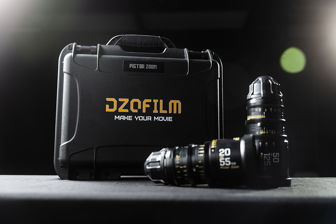 Pictor Zoom Lens case and lenses