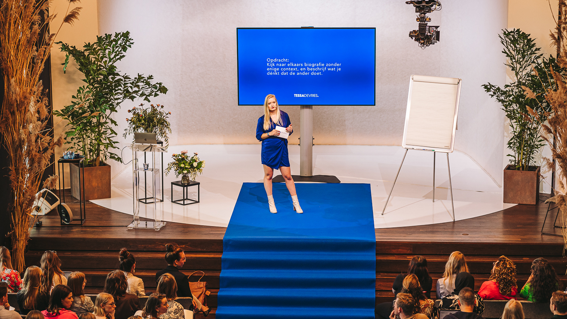 Tessa presenteert tijdens een LIVE-Dag