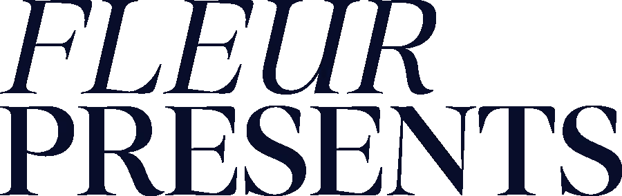 Tekst 'FLEUR PRESENTS' in een serieuze, donkere schreefletter.