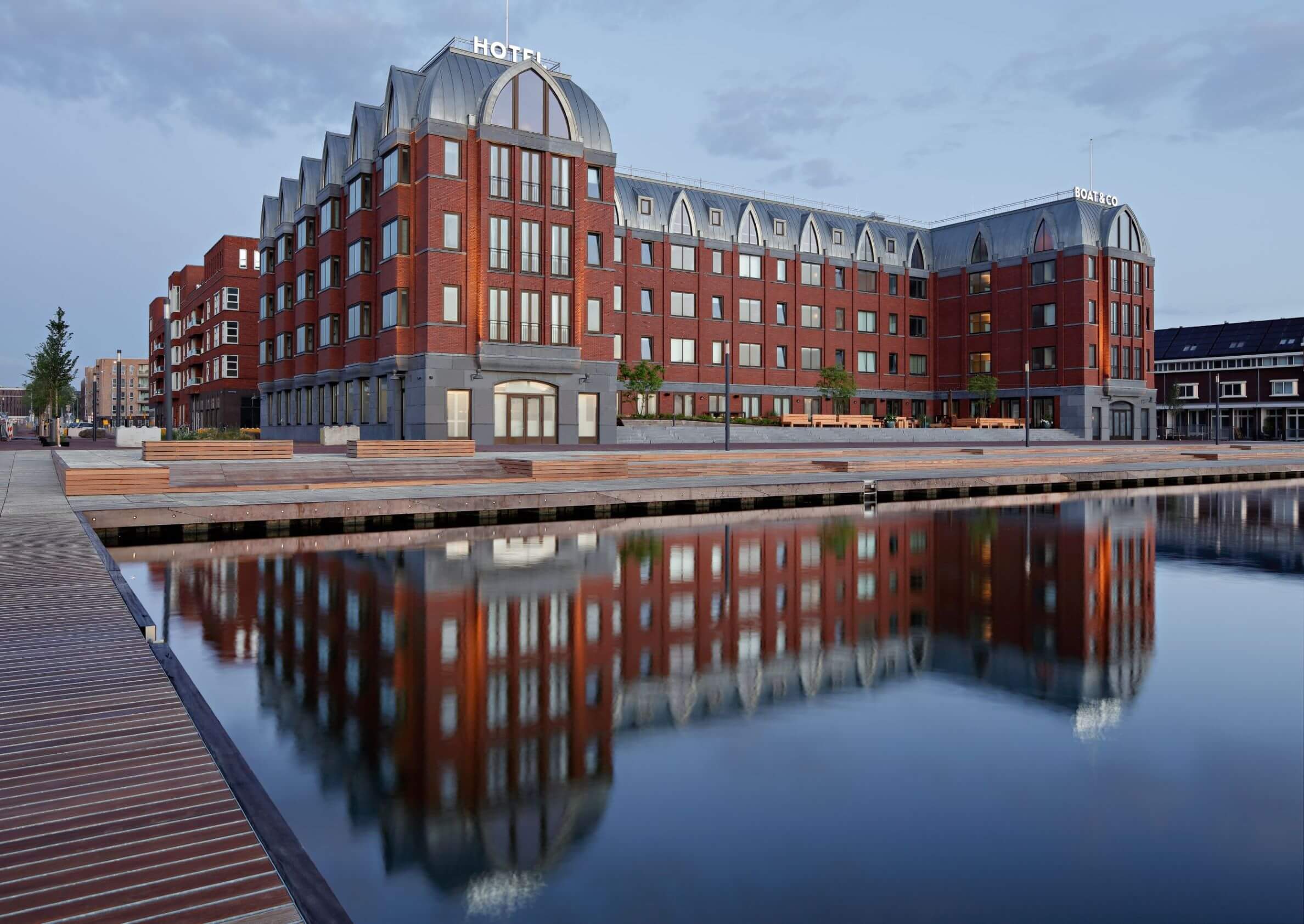 Rheinzink: Sustainable roof and façade solutions, made in Germany. Eco-friendly, durable and recyclable.