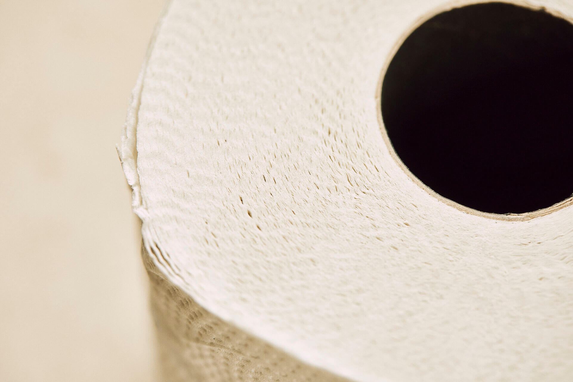 Satino Black - het Cradle to Cradle gecertificeerde toiletpapier voor duurzaam badkamerbeheer en milieubescherming.