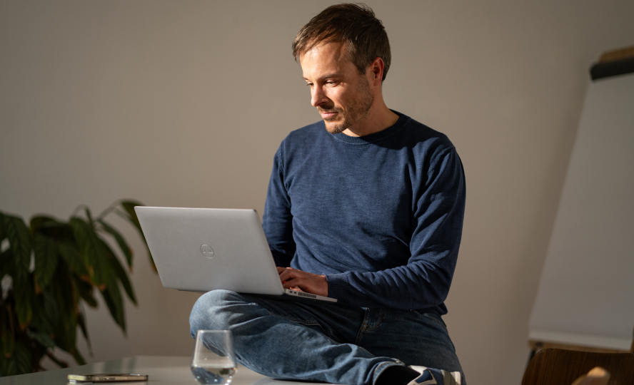 Weiterbildungsstrategie im Unternehmen: Wie Sie Weiterbildung ganzheitlich denken und als Unternehmen ihr Lernangebot zukunftsfähig aufstellen (Whitepaper Download) 