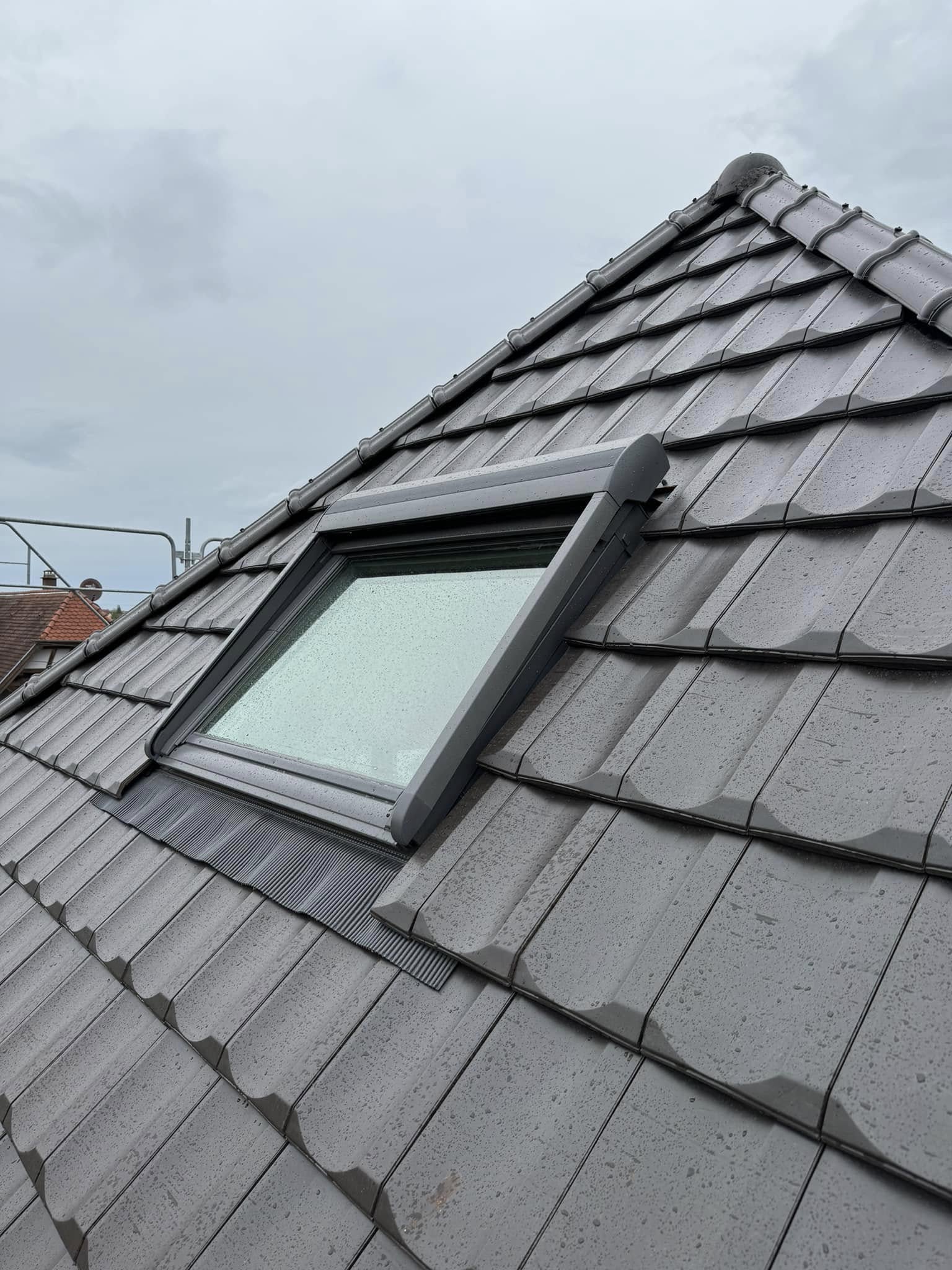 velux anthracite noir dans le haut-hrin