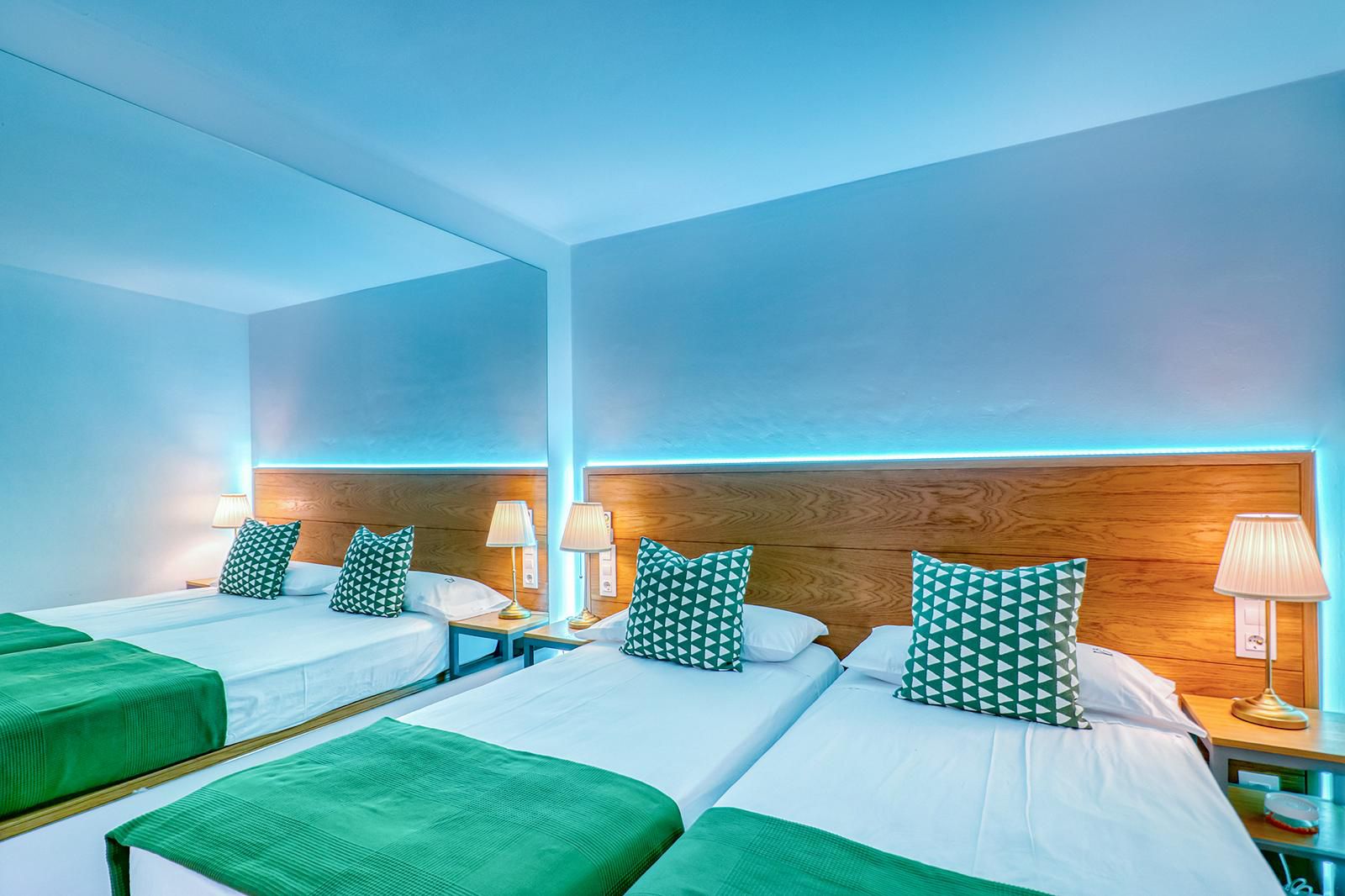Helles Schlafzimmer mit ruhiger Atmosphäre