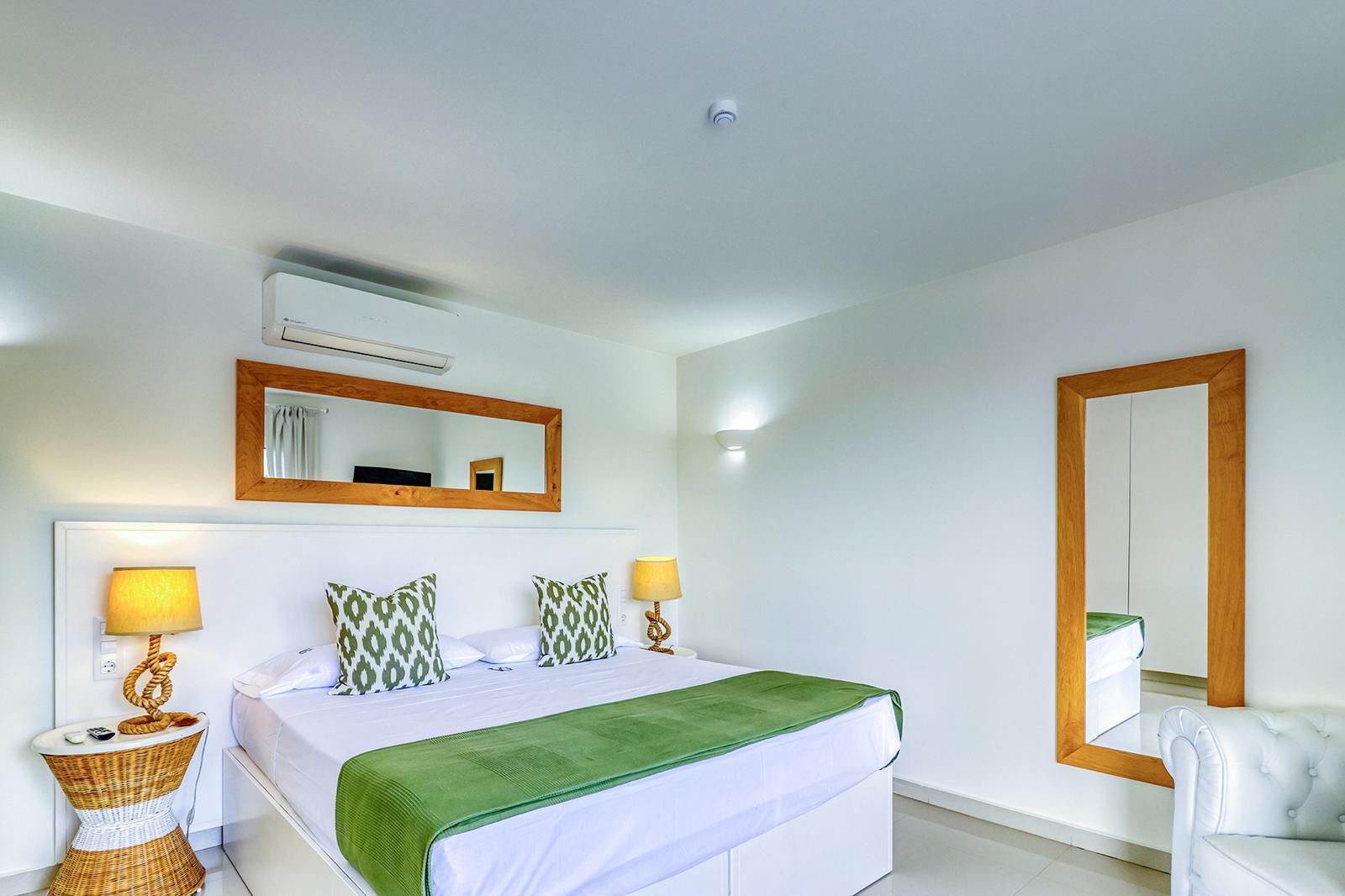 Komfortables Schlafzimmer der Villa Ginevra