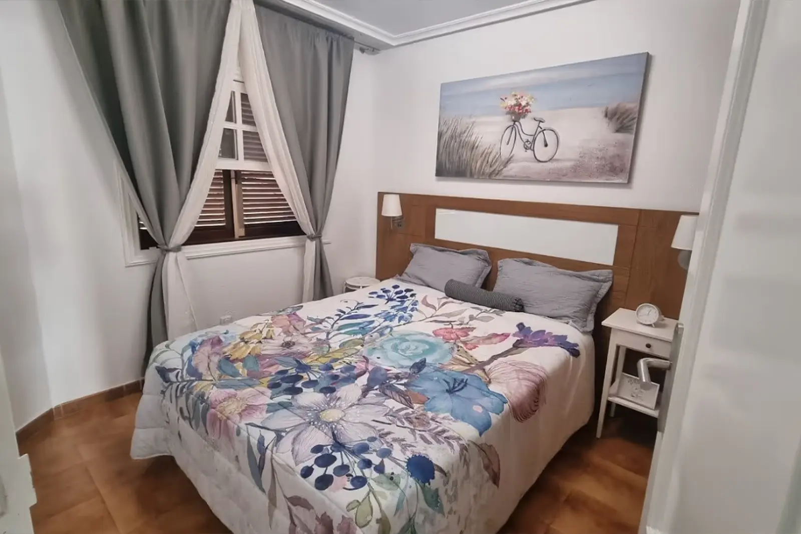 Erstes Schlafzimmer des Apartments