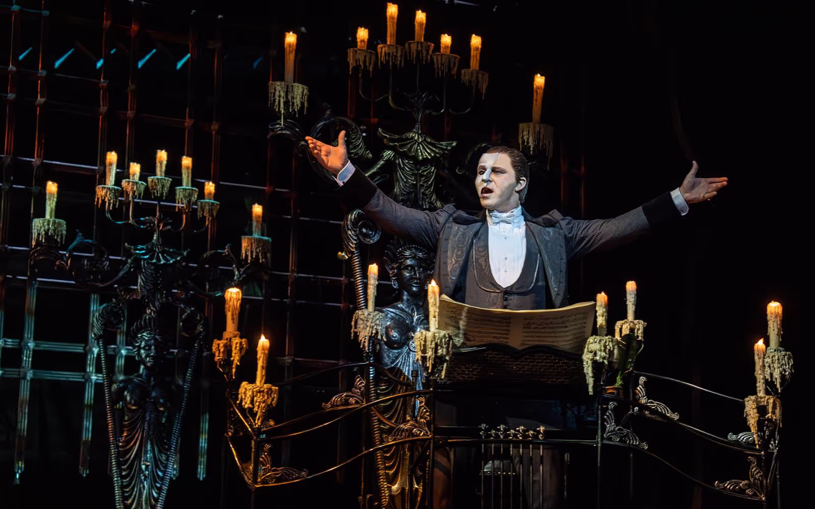 A Spoiler-Free Guide For a First-Time Potential Phantom Fan