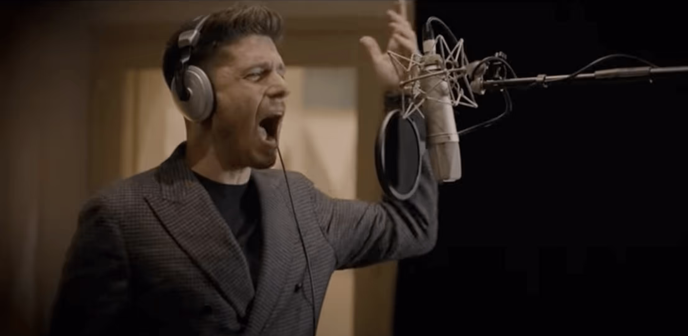 Josh Piterman Sings ‘Music Of The Night’ Ahead Of Upcoming Australian Shows