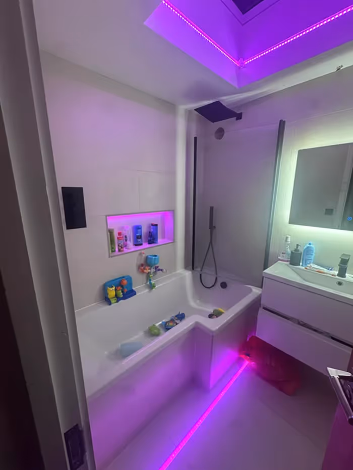 Custom lighting in a bathroom