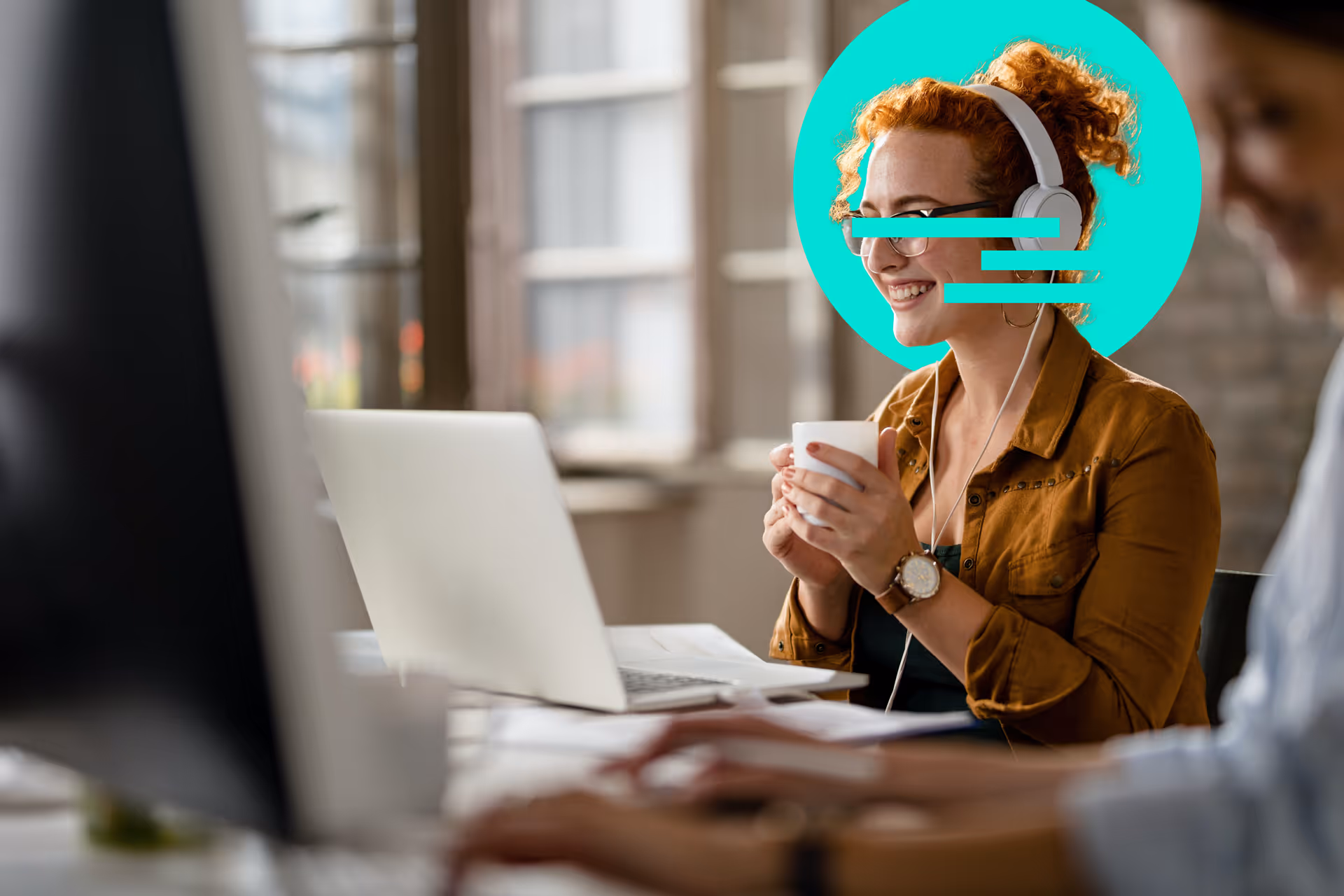 Picture of a woman facing her laptop