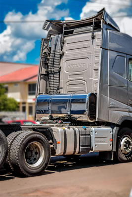image of truck maintenance