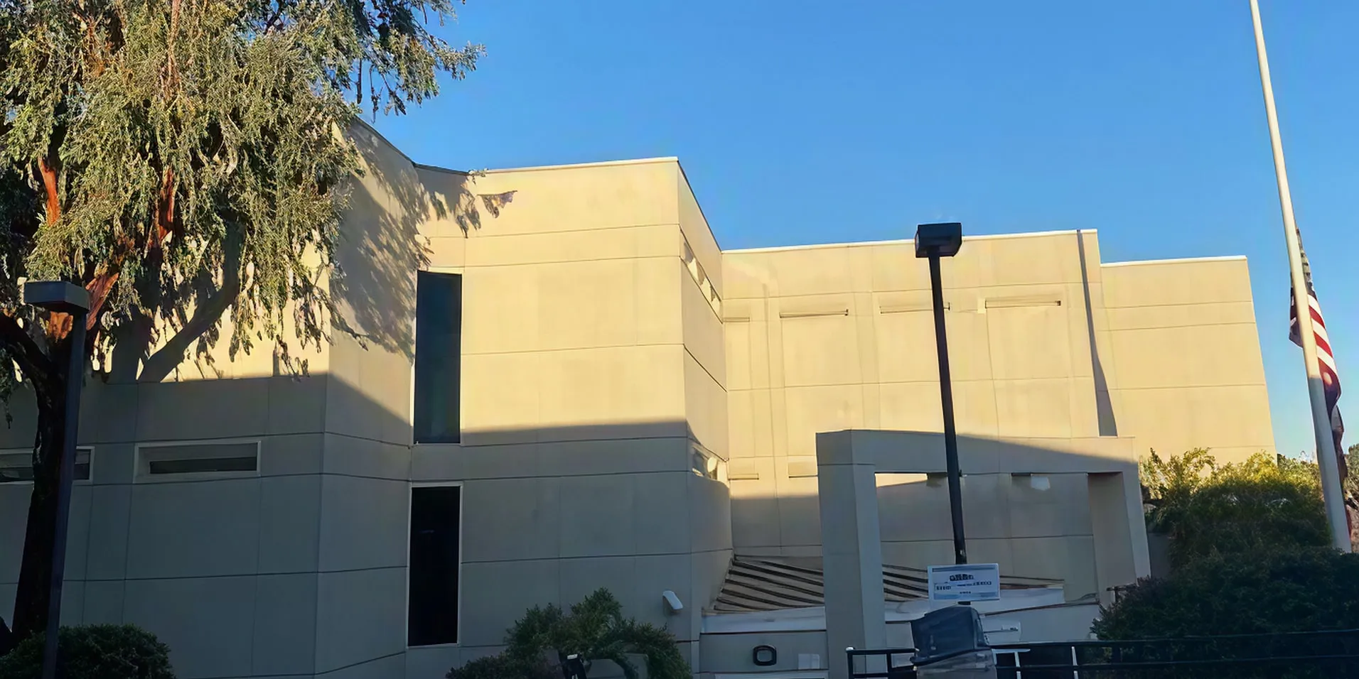 Vista Detention Facility exterior building photo in North San Diego County.