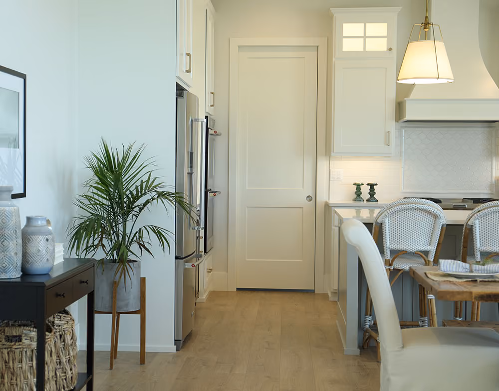 S.O. 8' | SMSA2 Primed Molded Interior Door