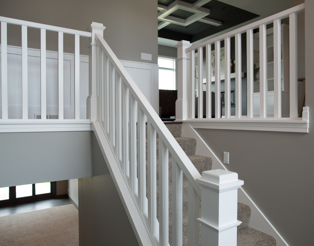 4091 Primed Box Newel | 5360 Primed Baluster | 6770 Rail