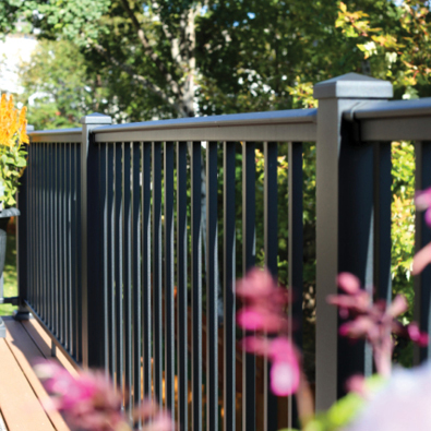 100 Series Aluminum Railing Beauty Shot