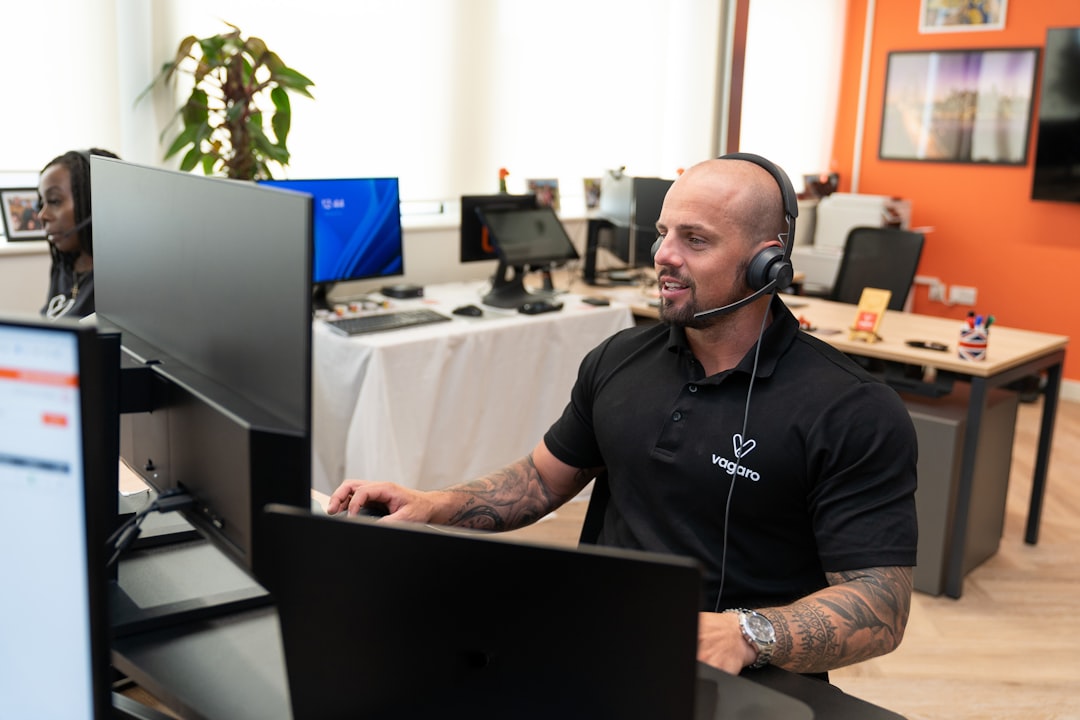 The Ultimate Guide to Professional Call Center Etiquette for Contractors