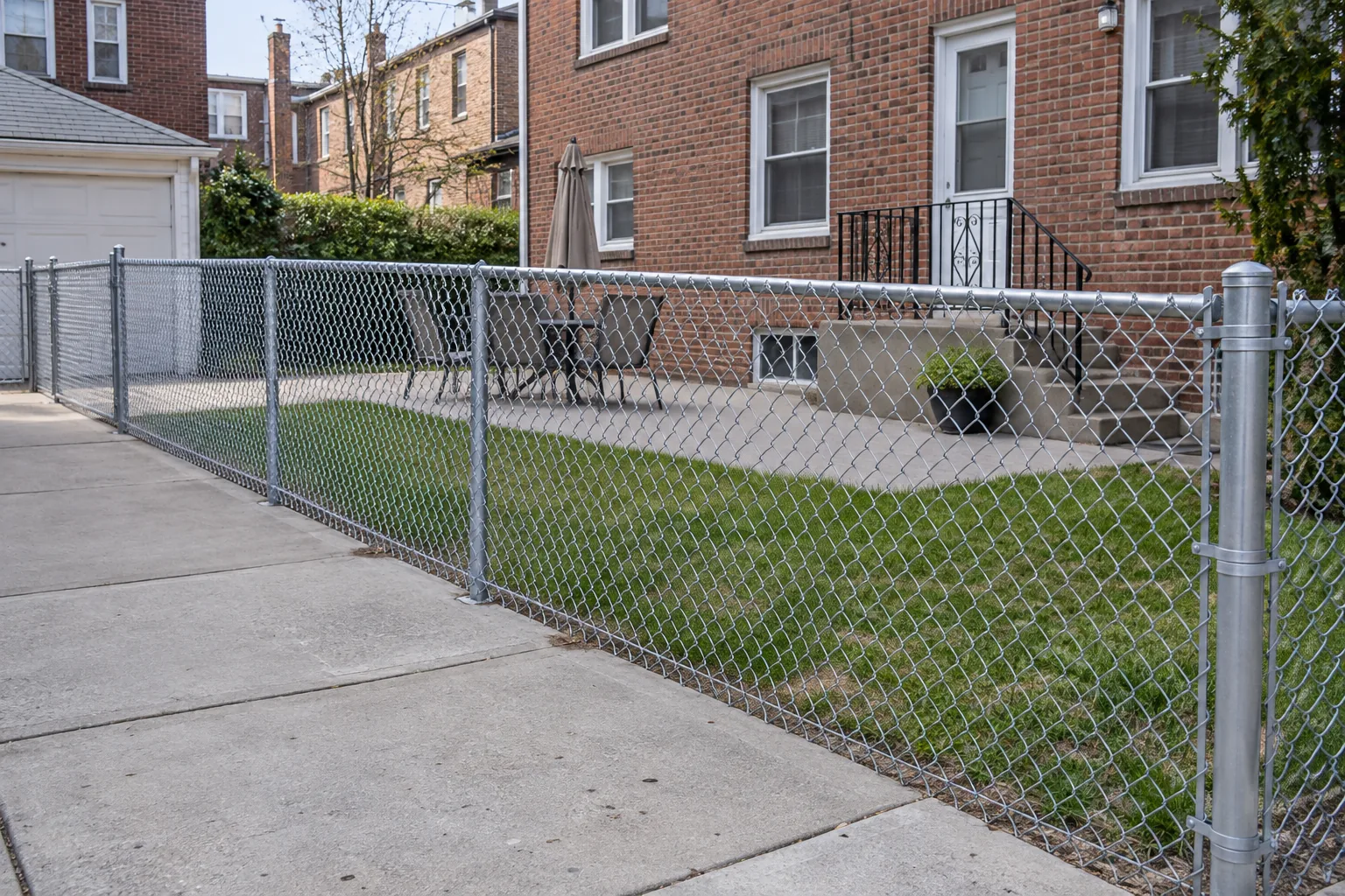 Galvanized chain link · property setting