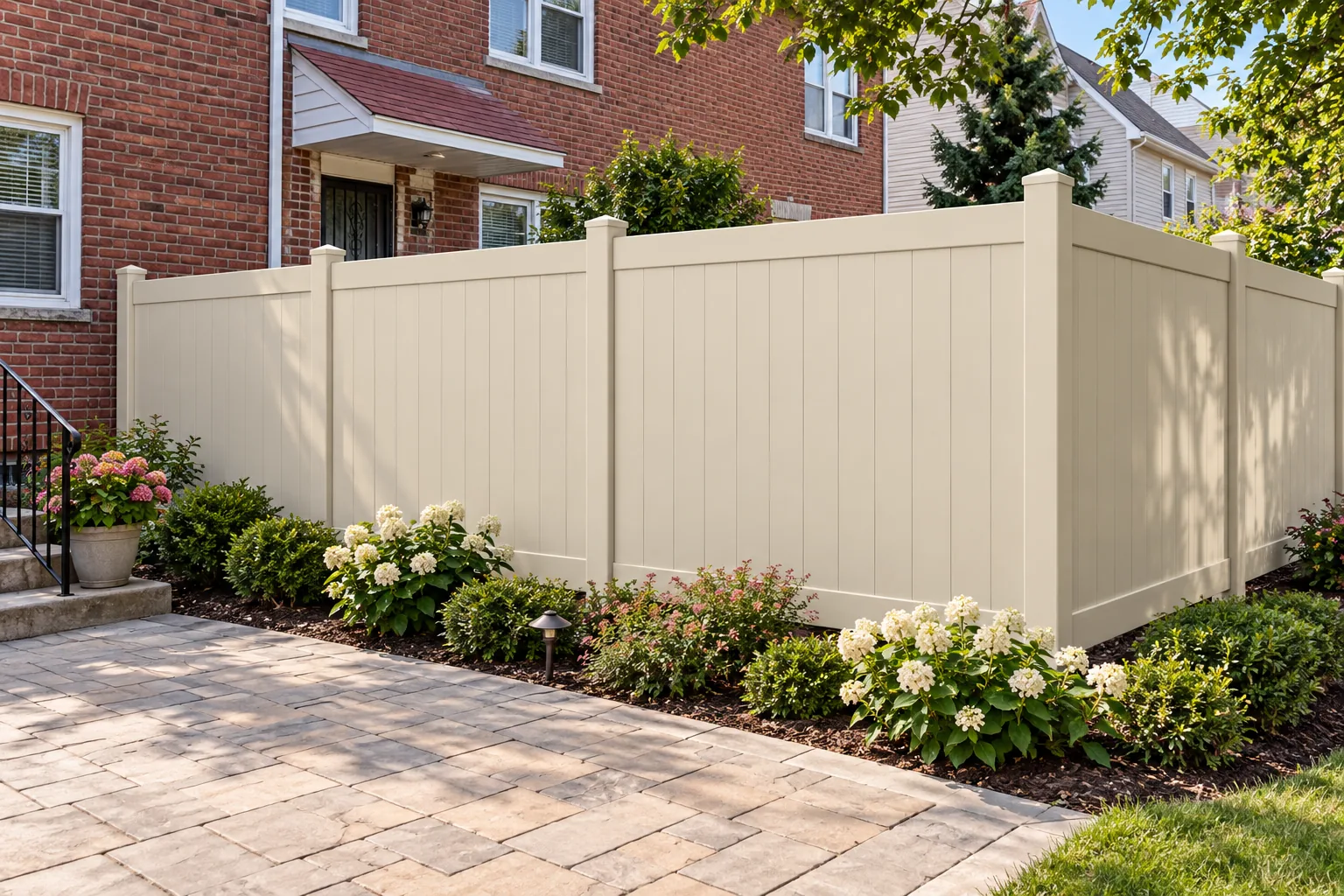 Tan Hamilton · property setting