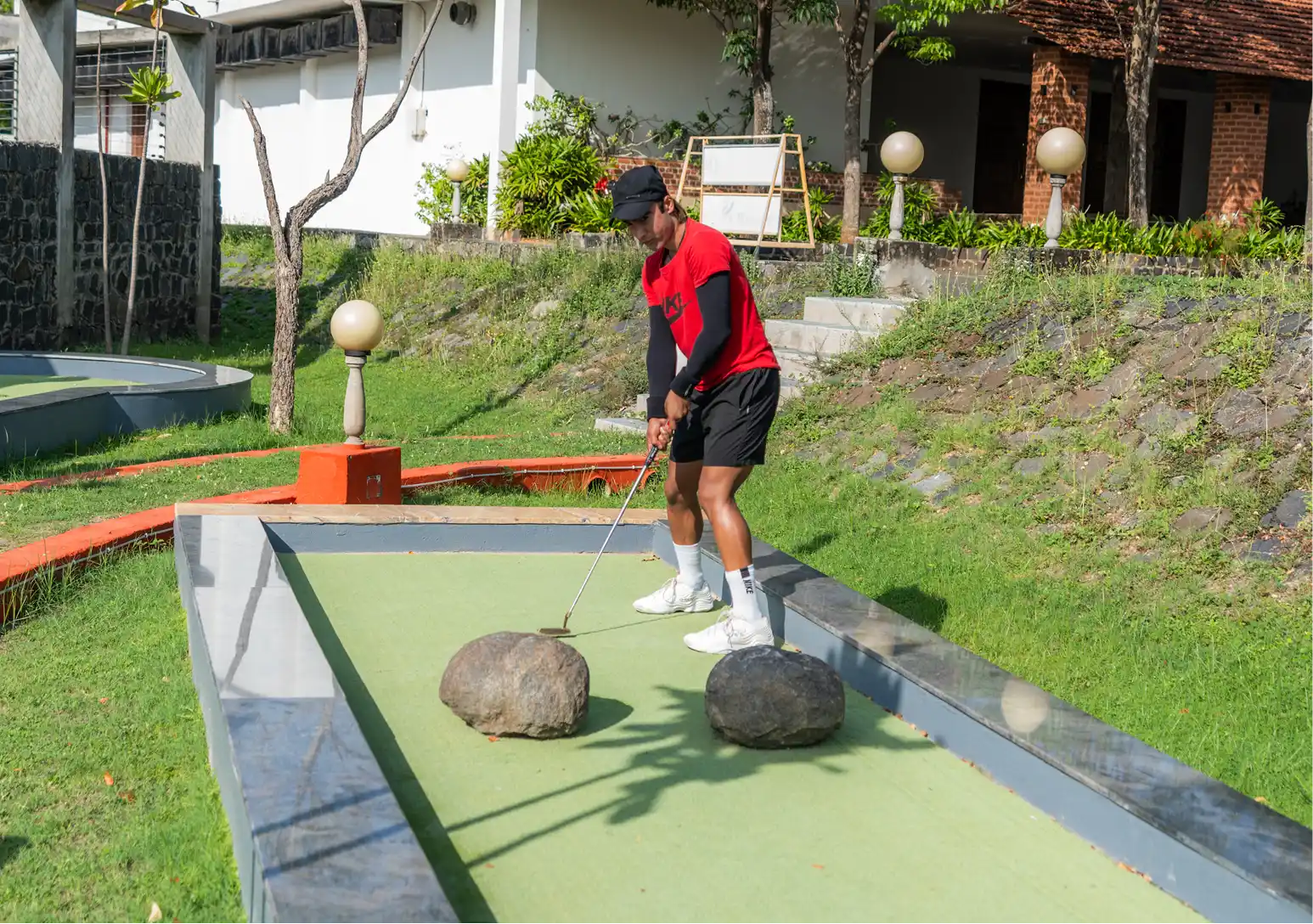 Mini golf course