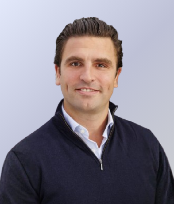 Portrait of Jamie Lusk, Chief Finance Officer, based in London.