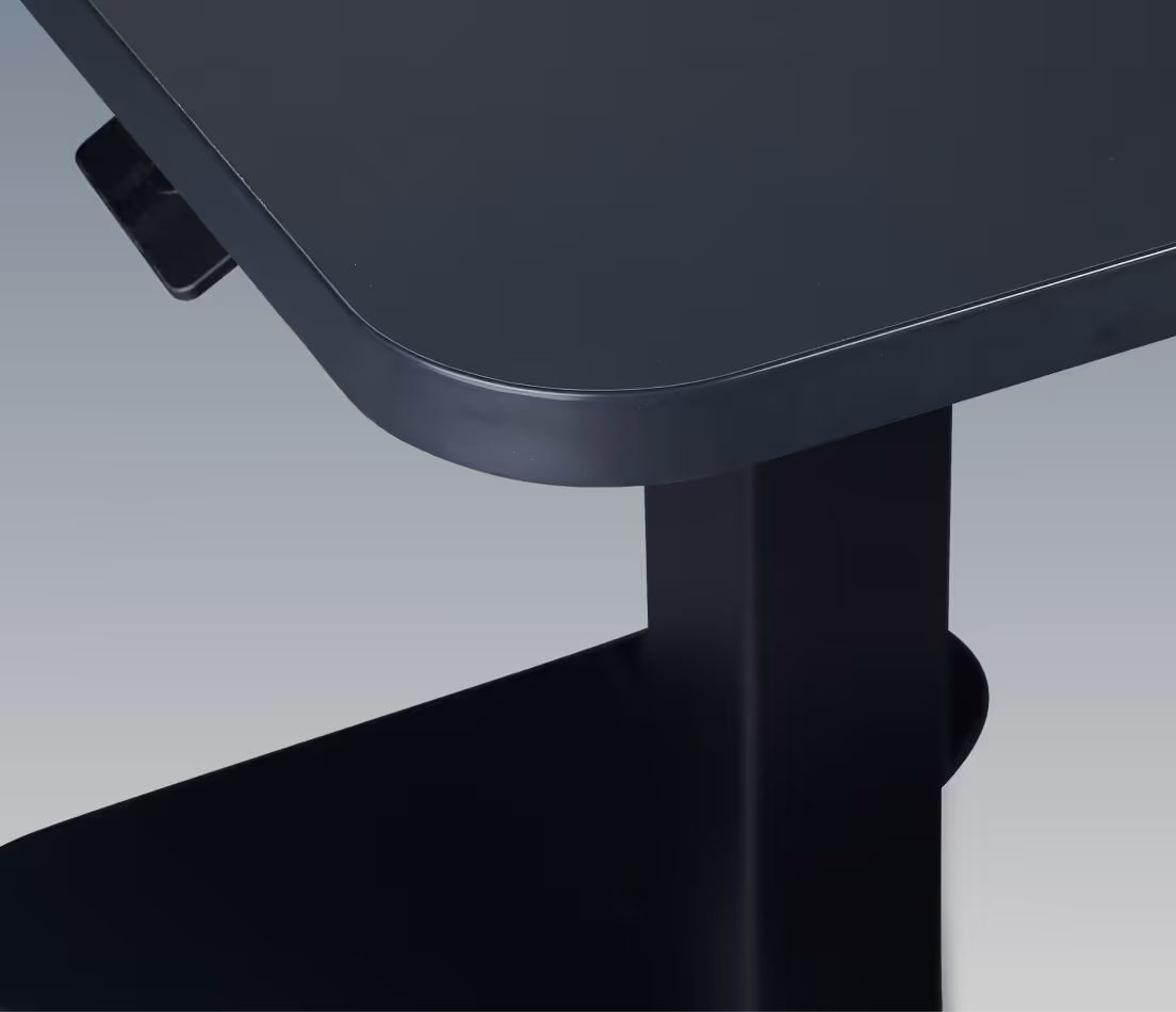 Abgerundete Ecke und Säule des schwarzen myhomii Stehschreibtischs in Nahaufnahme